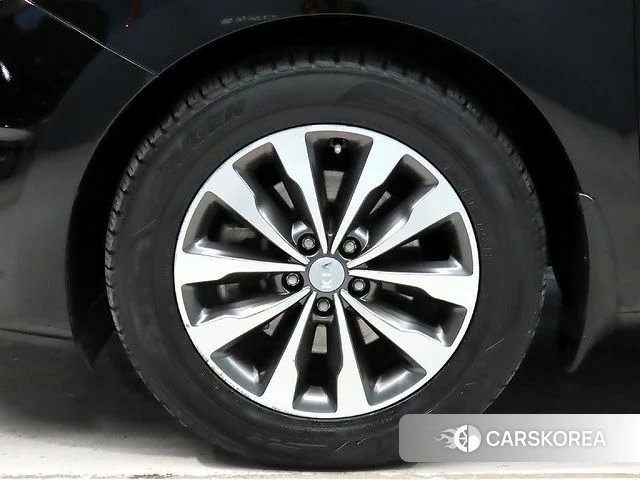 Kia All New Carnival id 3912055 из Кореи 11