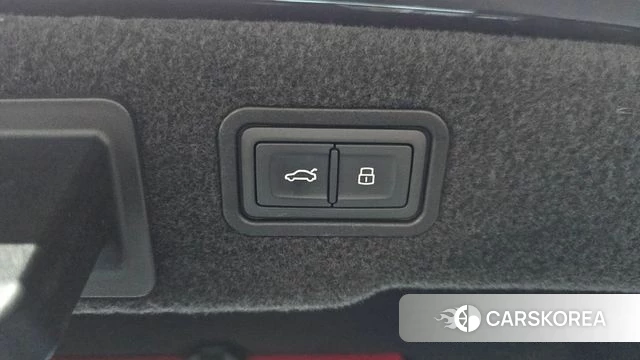 Audi A8 (D5) id 3936048 из Кореи 11