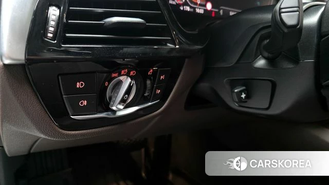 BMW 5 Series (G30) id 3904905 из Кореи 11