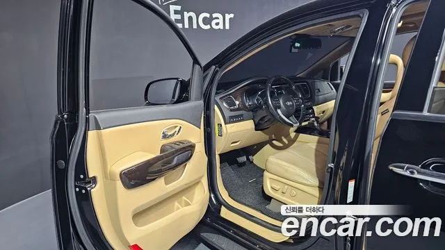 Kia The New Carnival id 2700003 из Кореи 11