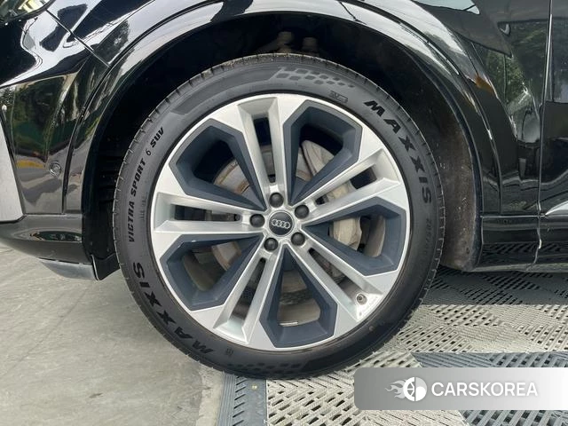 Audi Q7 id 4299914 из Китая 11