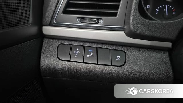 Hyundai Avante AD id 4197195 из Кореи 11