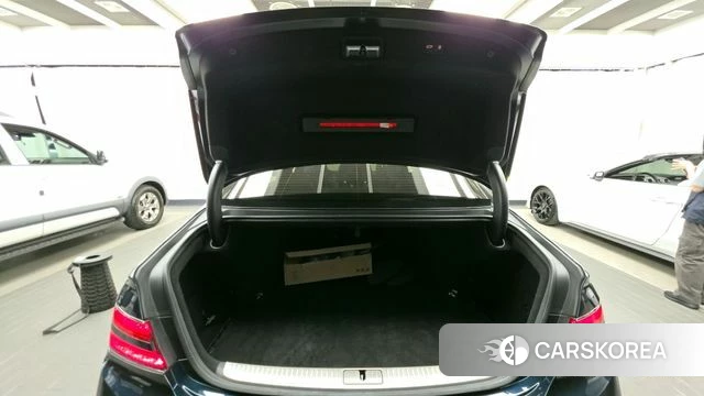 Genesis G90 id 3954845 из Кореи 11