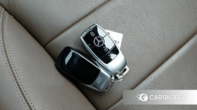 Mercedes-Benz E-Class W213 id 4794808 из Кореи 11