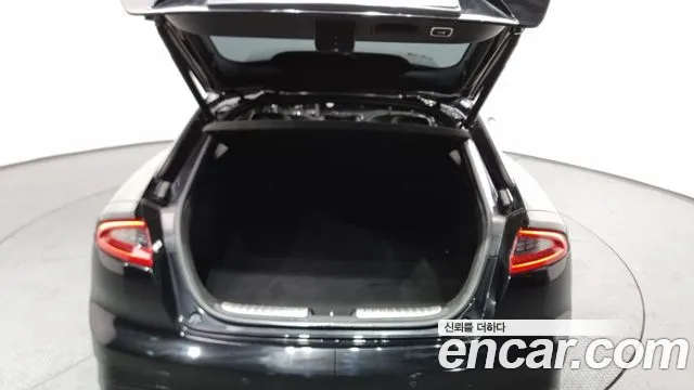 Kia Stinger id 2396674 из Кореи 11