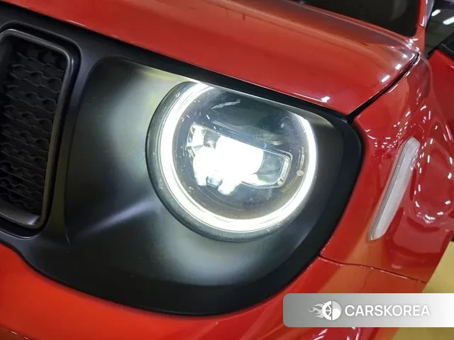Jeep Renegade id 3205801 из Кореи 11