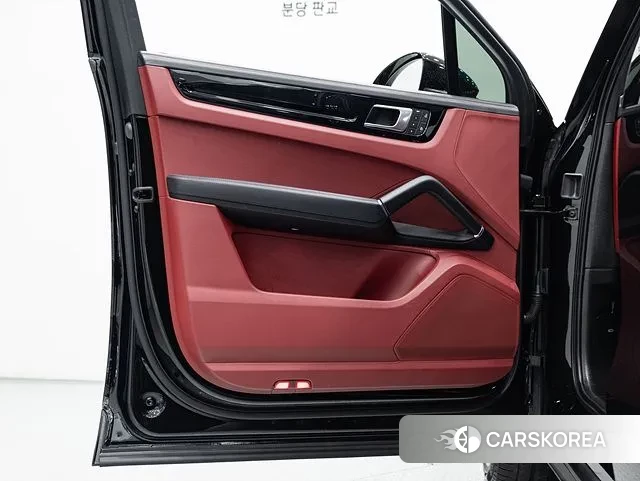 Porsche Cayenne (PO536) id 3487482 из Кореи 11