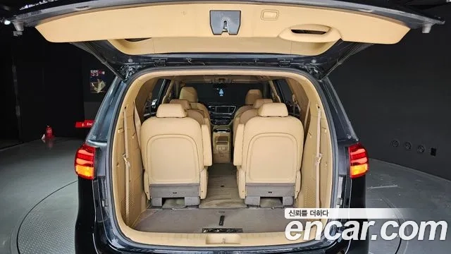 Kia The New Carnival id 2860541 из Кореи 11