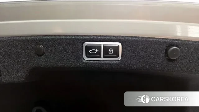 Hyundai Grandeur (GN7) id 3457587 из Кореи 11