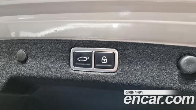 Hyundai Grandeur (GN7) id 2407810 из Кореи 11