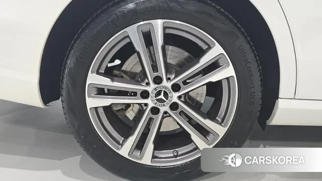 Mercedes-Benz E-Class W213 id 3196536 из Кореи 11