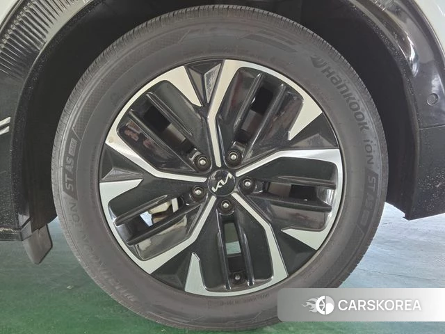 Kia EV6 id 3889238 из Кореи 11