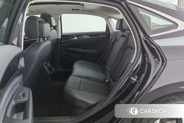 Volkswagen Passat id 4258567 из Китая 11