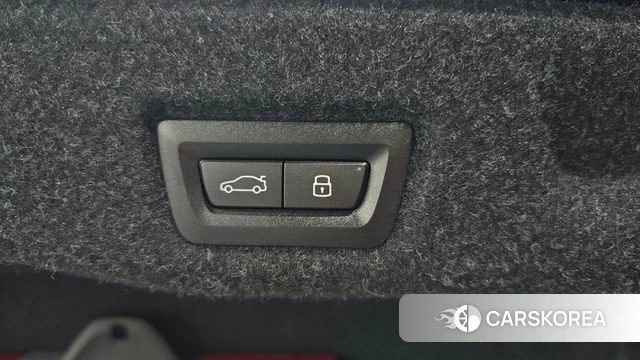 BMW 5 Series (G60) id 4314955 из Кореи 11