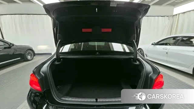 BMW 5 Series (G30) id 3412686 из Кореи 11