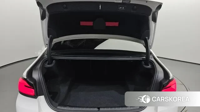 BMW 5 Series (G30) id 3088567 из Кореи 11