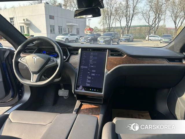 Tesla Model S id 4208250 из Китая 11