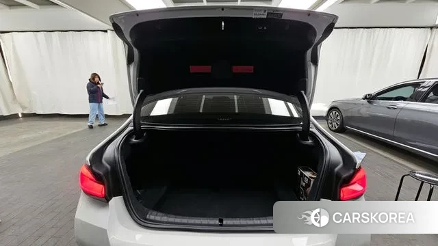 BMW 5 Series (G30) id 3680815 из Кореи 11