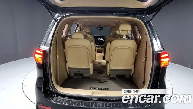 Kia The New Carnival id 2397310 из Кореи 11