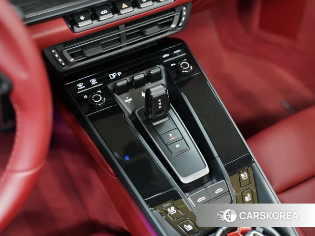 Porsche 911(992) id 4635722 из Кореи 11