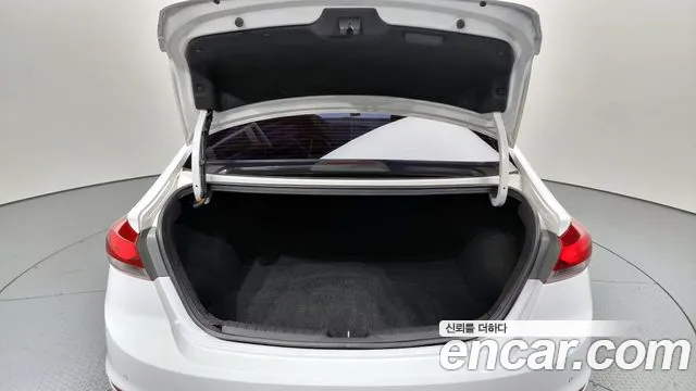 Hyundai Avante AD id 2322520 из Кореи 11