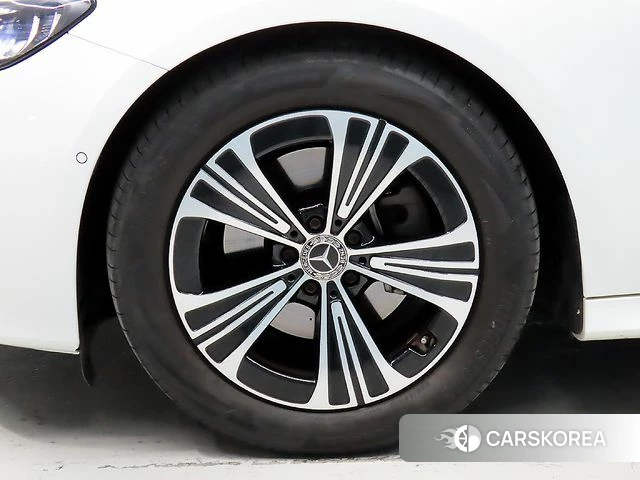 Mercedes-Benz E-Class W214 id 4706311 из Кореи 11