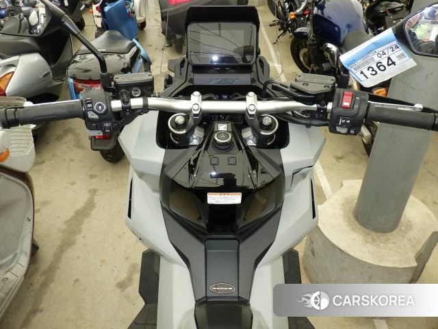 Honda X-ADV 750 id 4184744 из Японии 11