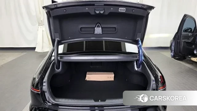 Hyundai Grandeur (GN7) id 3021762 из Кореи 11