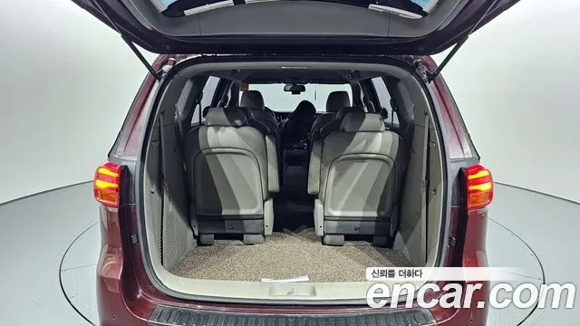 Kia The New Carnival id 2442618 из Кореи 11