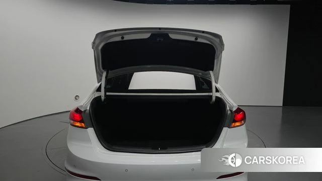 Hyundai Avante AD id 4596368 из Кореи 11