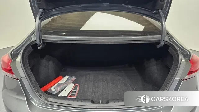 Hyundai Avante AD id 3520572 из Кореи 11