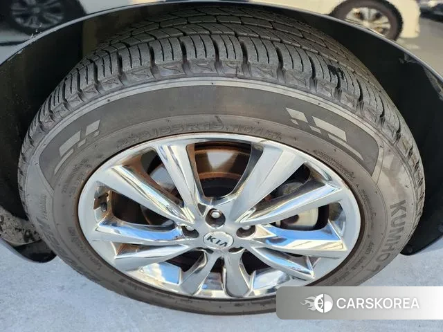 Kia The New Carnival id 2965847 из Кореи 11