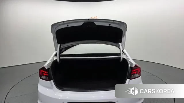 Hyundai The New Avante AD id 3698626 из Кореи 11