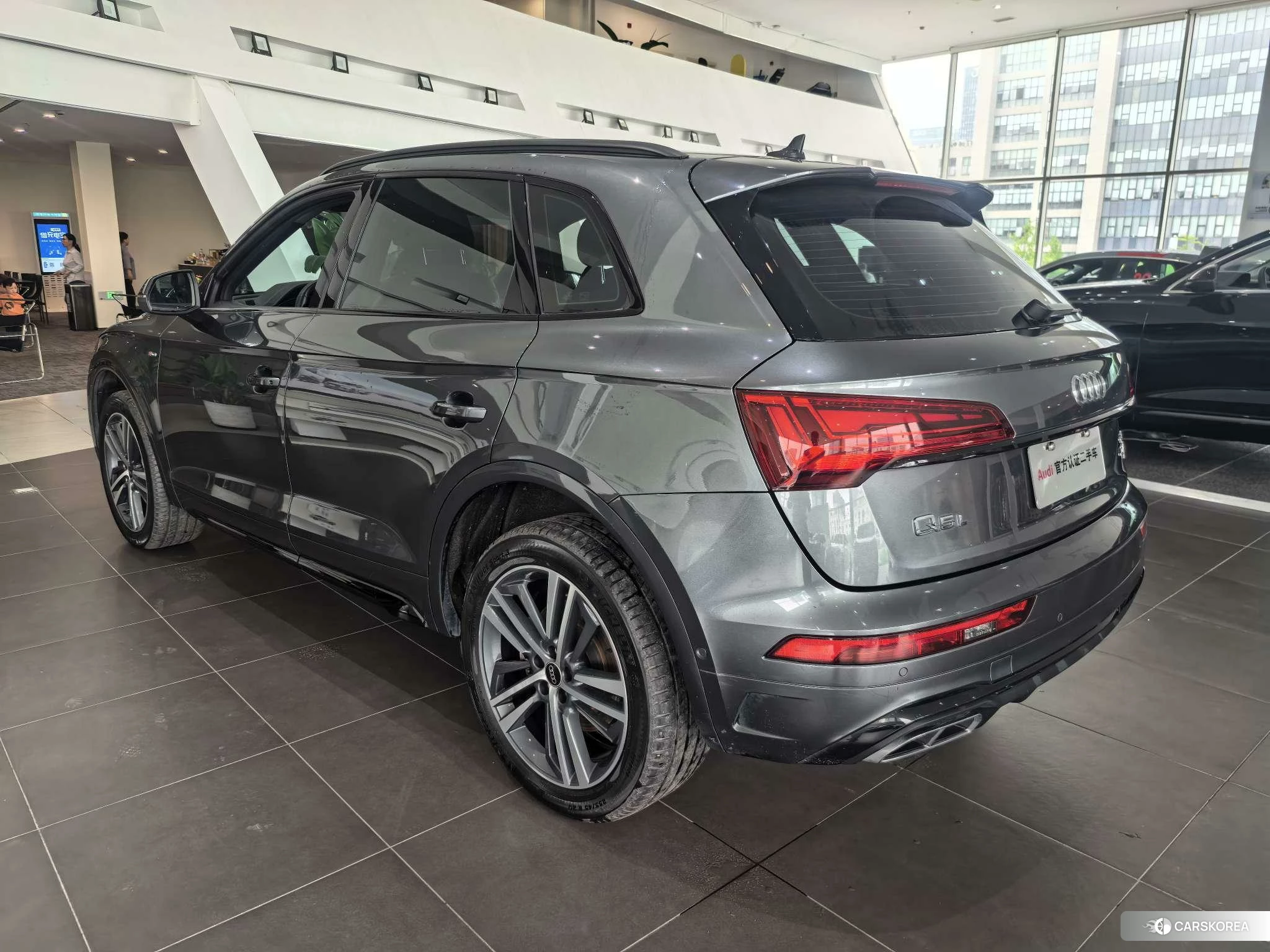 Audi Q5L id 4452614 из Китая 11