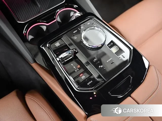 BMW 5 Series (G60) id 3415268 из Кореи 11