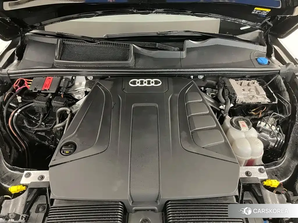 Audi Q7 id 4548190 из Китая 12