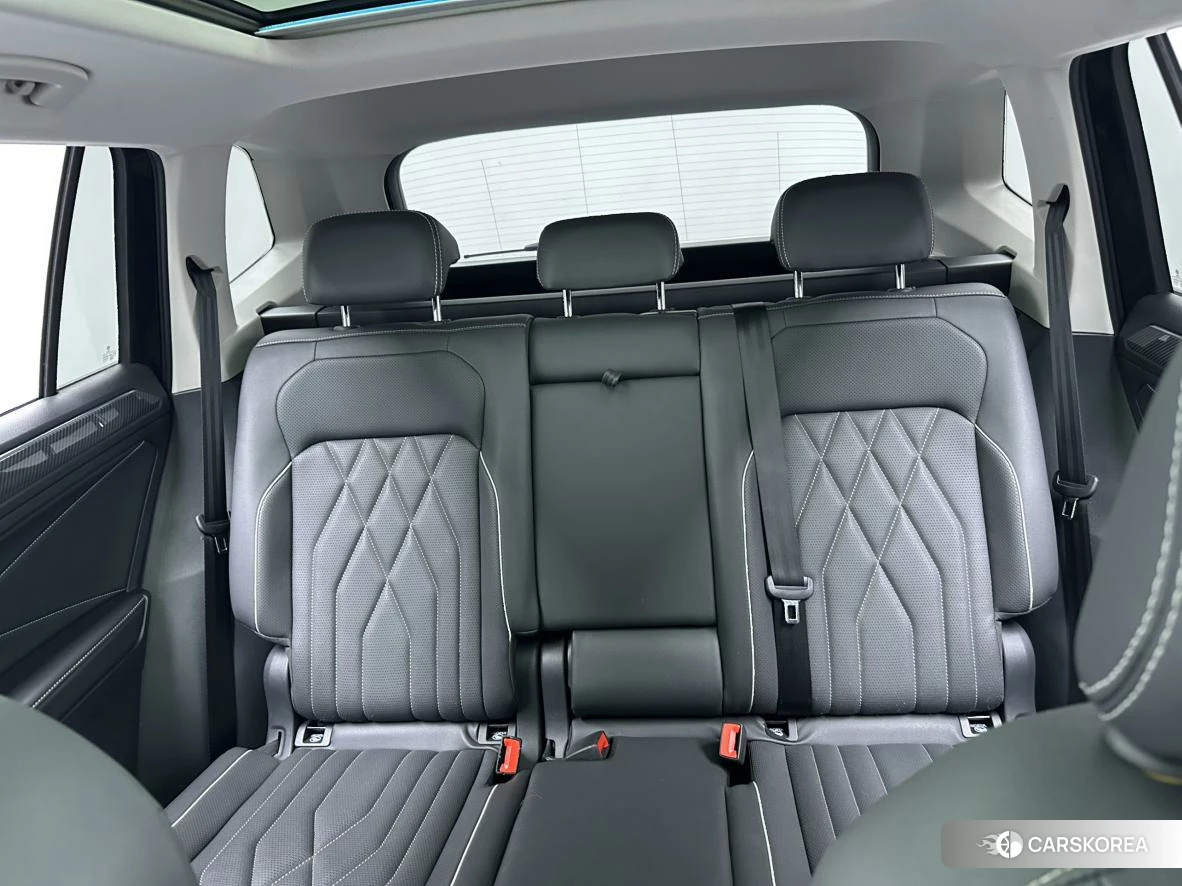 Volkswagen Tiguan L id 4504914 из Китая 11