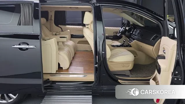 Kia The New Carnival id 2971052 из Кореи 11