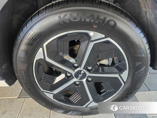 Kia Di Ol Nu Niro id 4676360 из Кореи 11