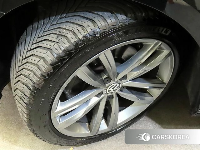 Volkswagen Passat GT (B8) id 4246245 из Кореи 11