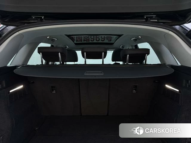 Audi Q5L id 4333946 из Китая 11