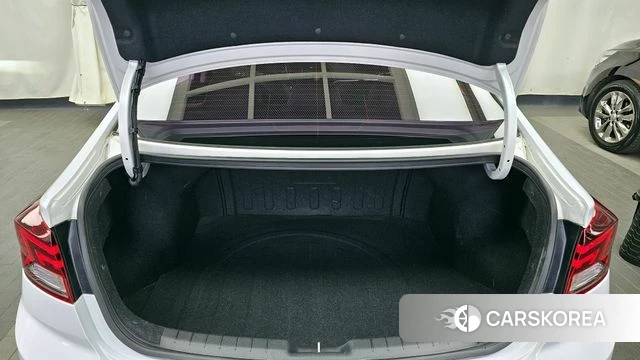 Hyundai The New Avante AD id 3867008 из Кореи 11