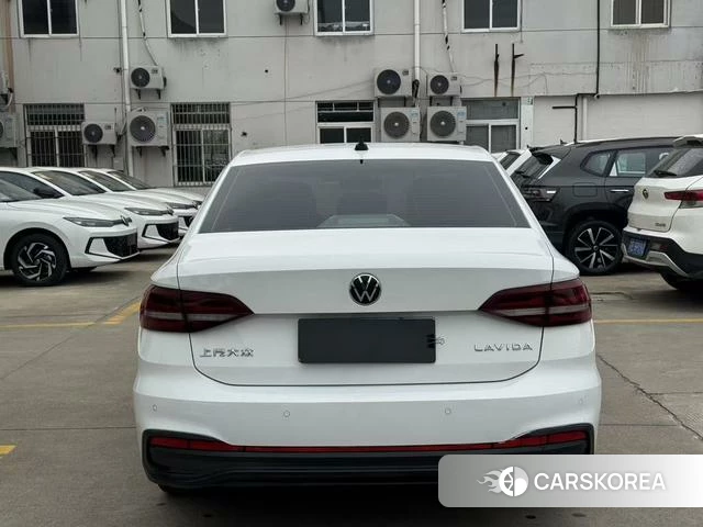 Volkswagen Lavida id 4238062 из Китая 11