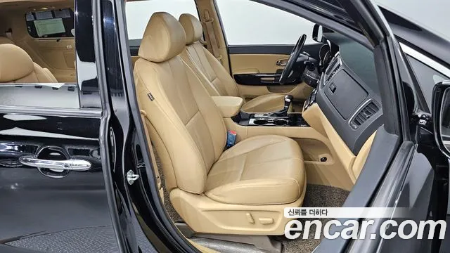 Kia The New Carnival id 2790838 из Кореи 11