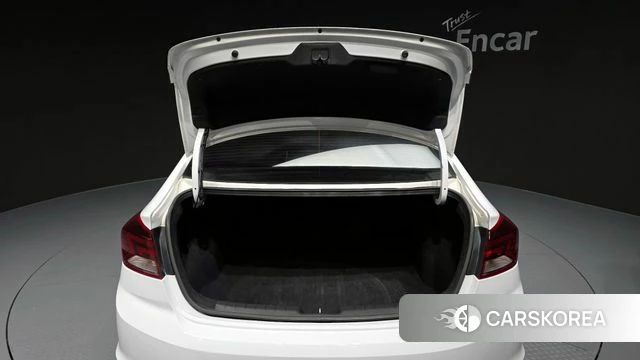 Hyundai The New Avante AD id 3955447 из Кореи 11