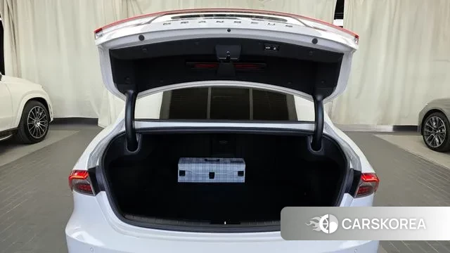 Hyundai The New Grandeur IG id 3385531 из Кореи 11