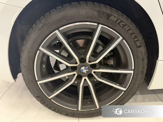 BMW 3 series id 4277784 из Китая 11