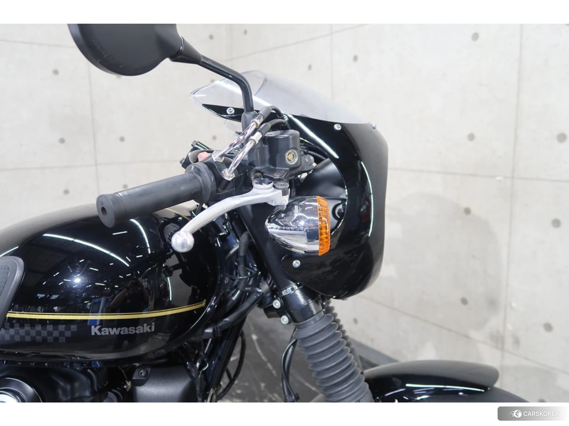 Kawasaki W800 CAFE id 4192817 из Японии 11