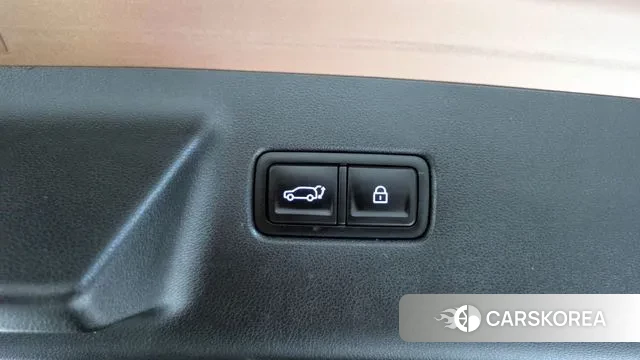 Hyundai Santa Fe (MX5) id 3745666 из Кореи 11