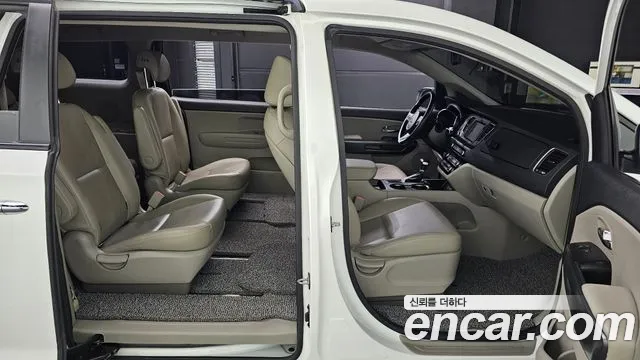 Kia The New Carnival id 2720184 из Кореи 11